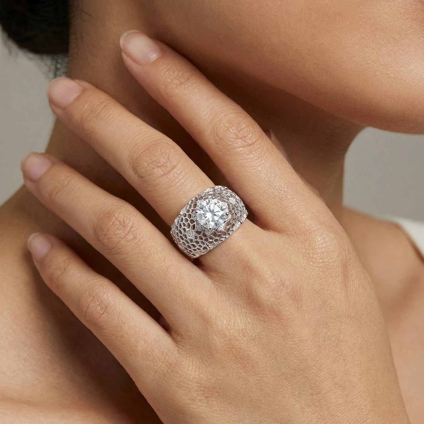 Exquisite Honeycomb Dome Ring – 5ct Round Cut Simulated Diamond in S925 Sterling Silver
