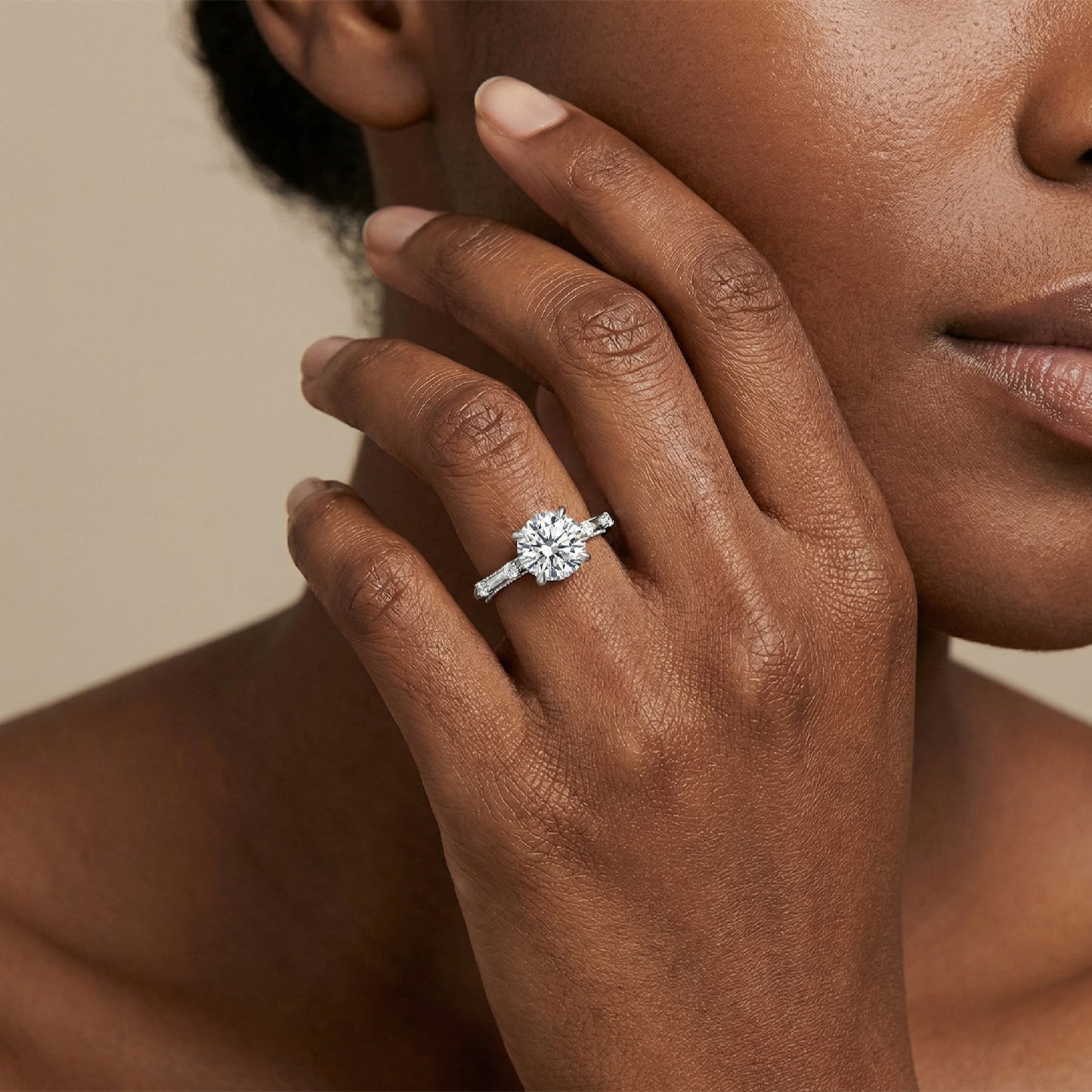 Timeless Elegance – Round Cut Simulated Diamond Ring in S925 Sterling Silver