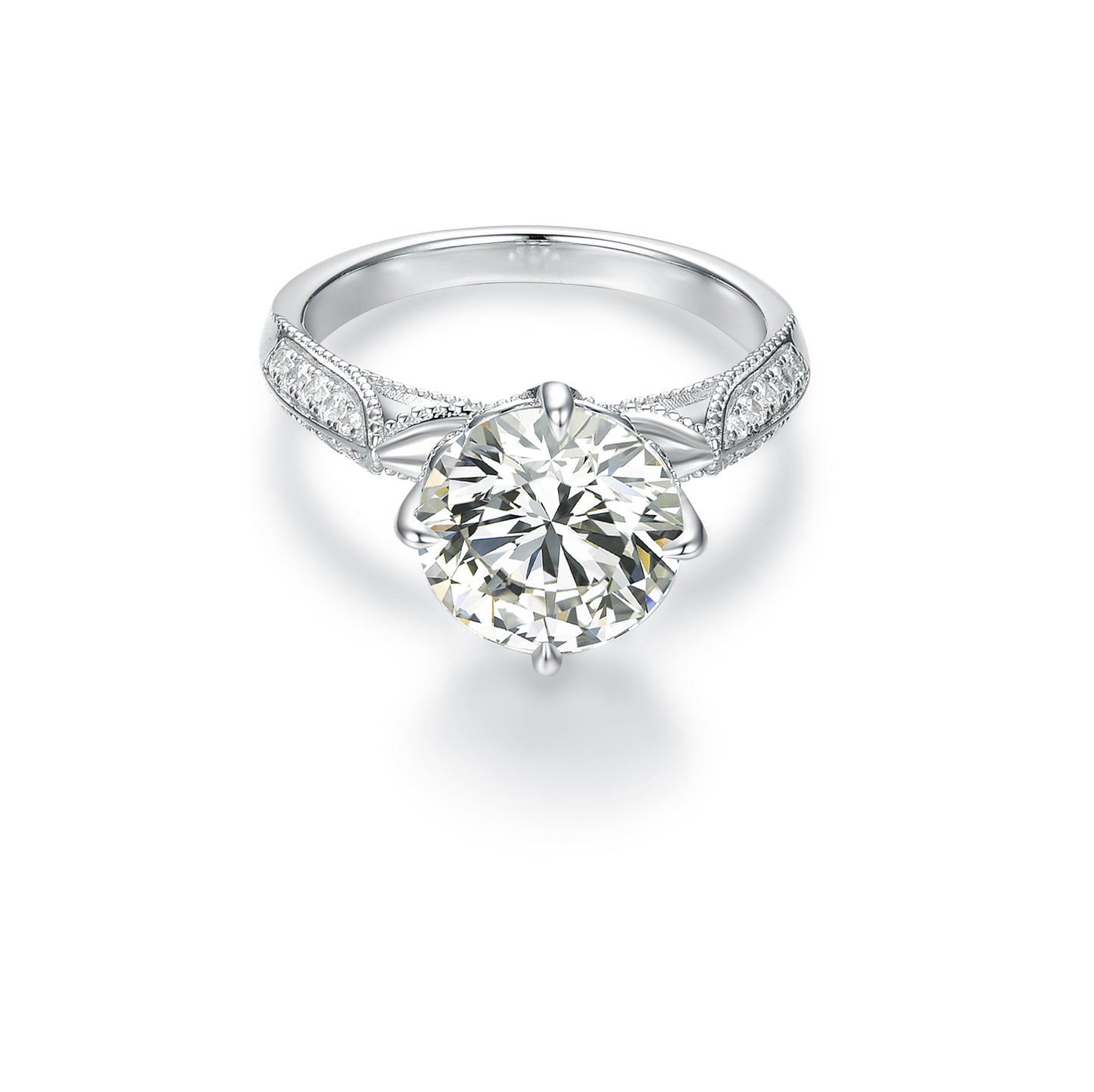 Vintage-Inspired Crown Solitaire Ring – Round Brilliant Simulated Diamond in S925 Sterling Silver