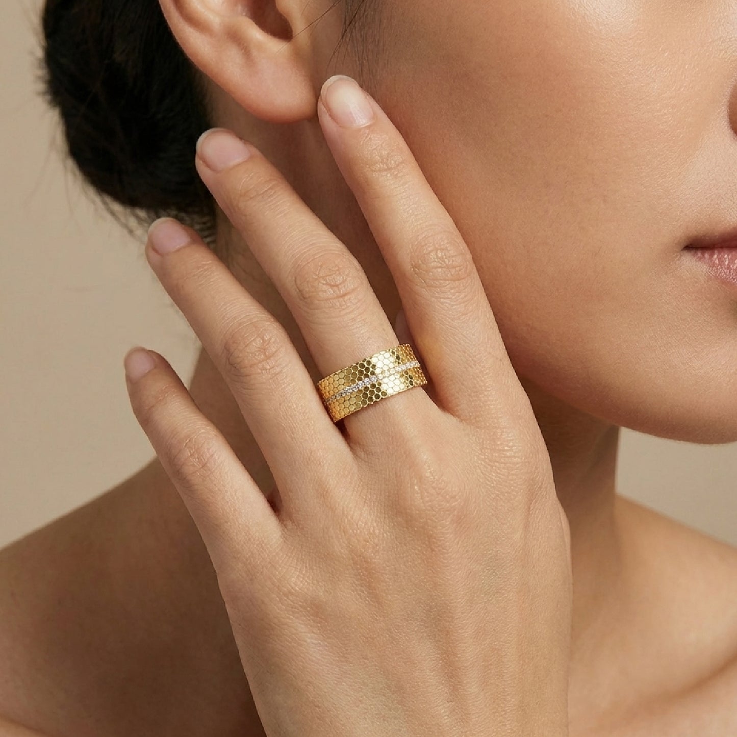 Radiant Honeycomb Pave Eternity Band | 18K Gold Vermeil & Simulated Diamond