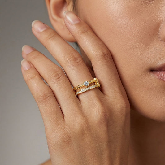 Dainty Moissanite Interlocking Rings in S925 Sterling Silver, Elegant Pavé & Twisted Rope Wedding Band, Gift for Her